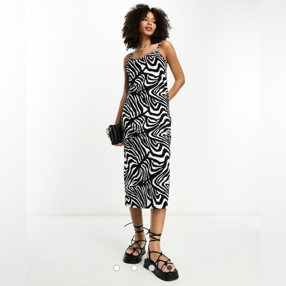 VILA Dresses & Skirts - Vila cami maxi dress in zebra print